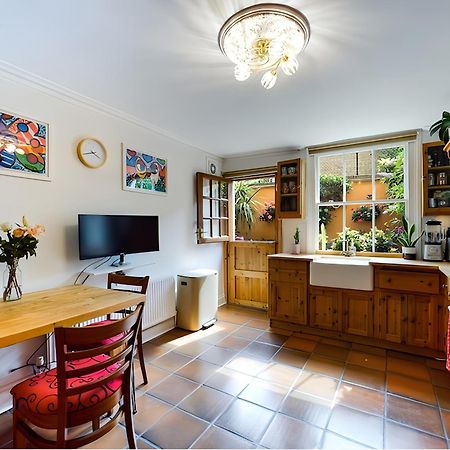 The Clapham Apartment With Private Patio Лондон Екстер'єр фото