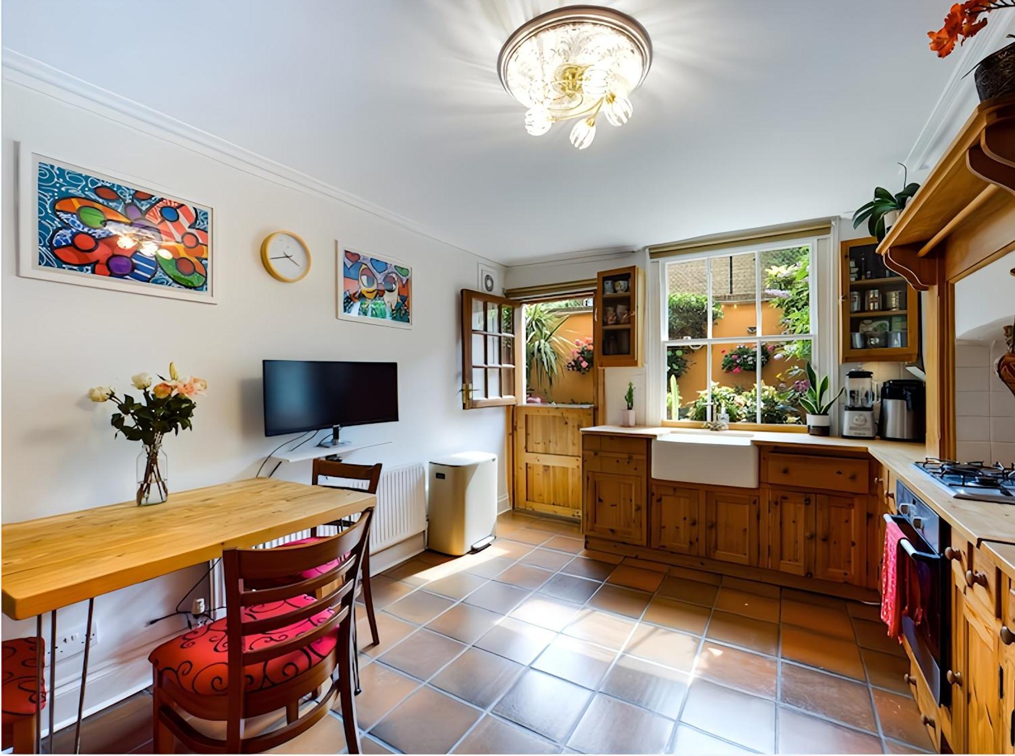 The Clapham Apartment With Private Patio Лондон Екстер'єр фото